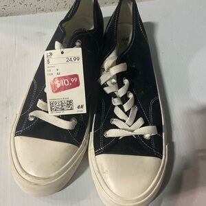H&M Monochrome Casual Sneakers